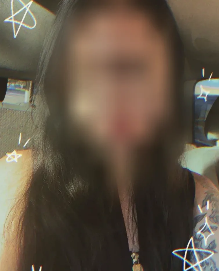 Ida, 23