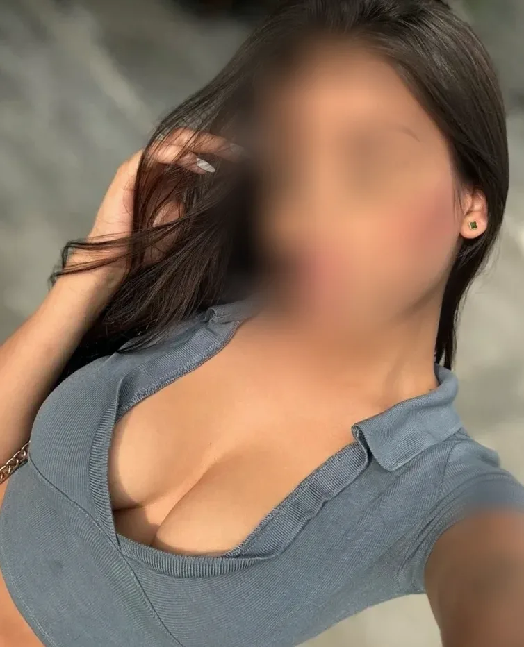 Leyla, 21