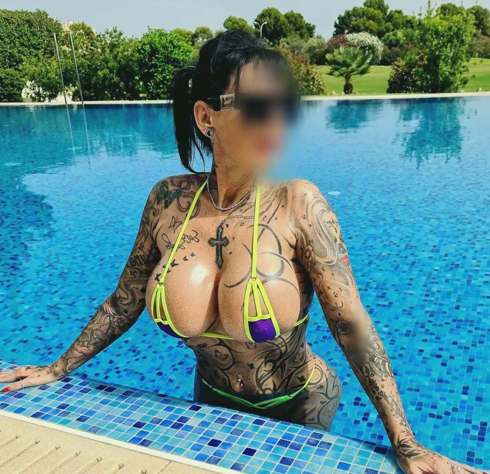 Lucia, 39