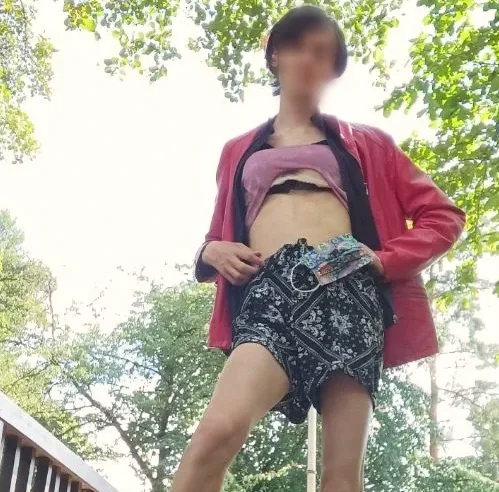 Rieke, 22