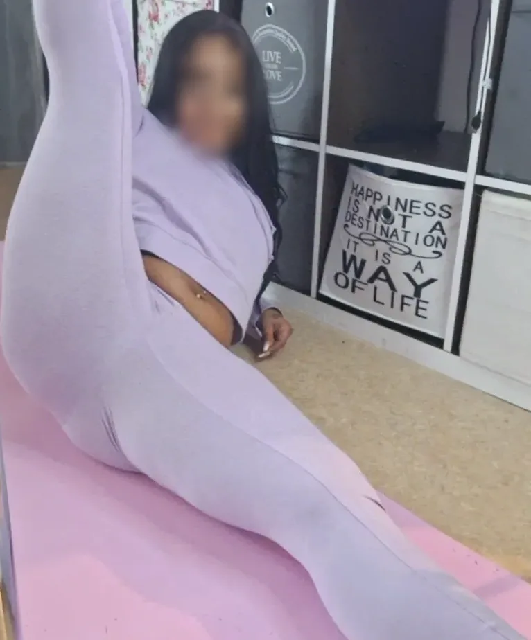 Vanessa, 31